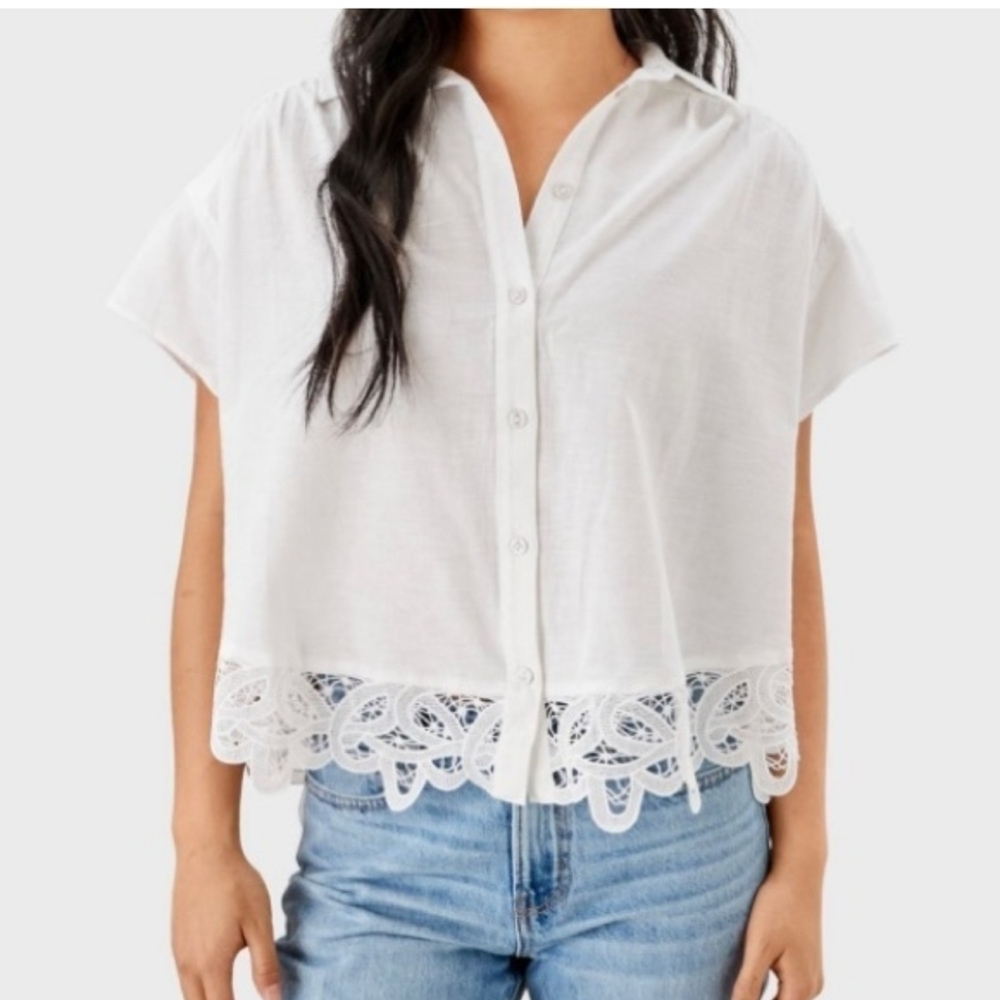 American Eagle Womens XSmall Top Blouse White Button Collar Lace Trim
